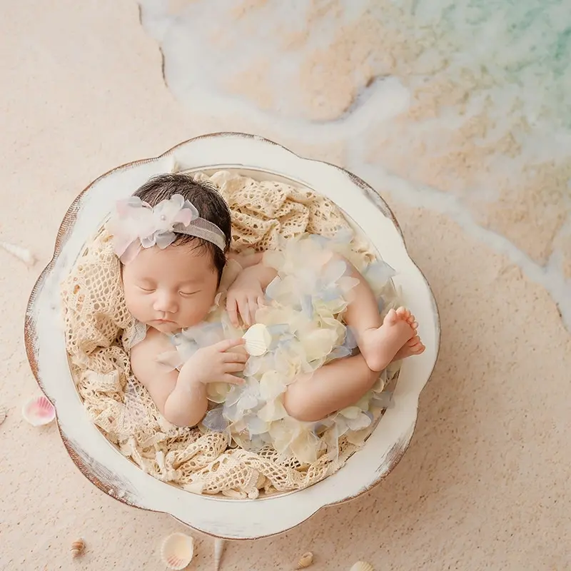 Wooden Round Posing Plate (Vintage) - Newborn Photography Props